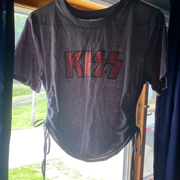 KISS Crop Top - Picture 1 of 3